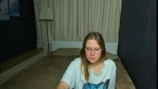 TessaSwans online show from 01/30/25, 03:19