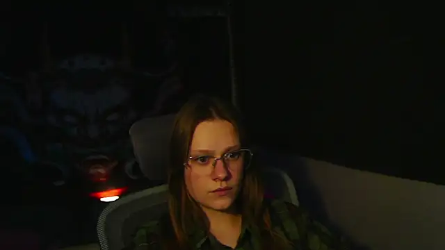 TessaSwans online show from 01/31/25, 04:17