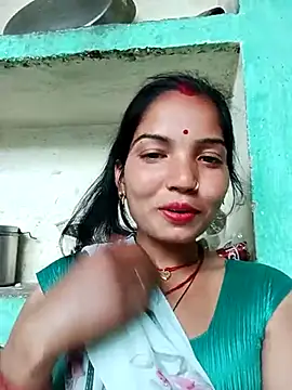 Bhuvi Bedi online show from 02/27/25, 12:02