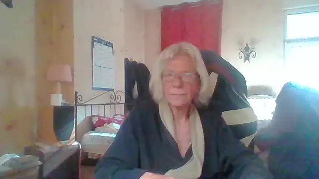 rosanetrav online show from 09/28/25, 08:20