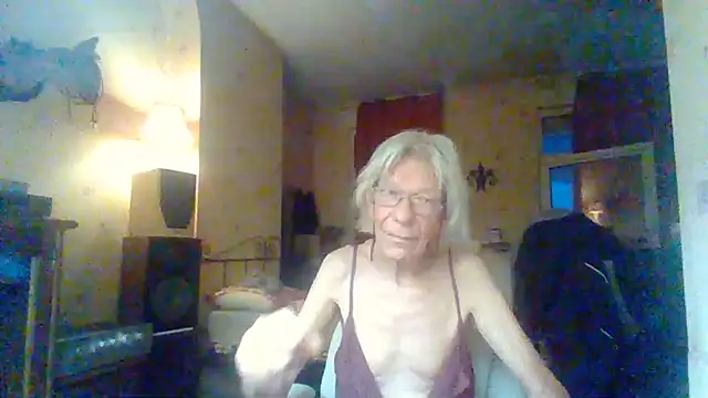 rosanetrav online show from 07/17/26, 03:35