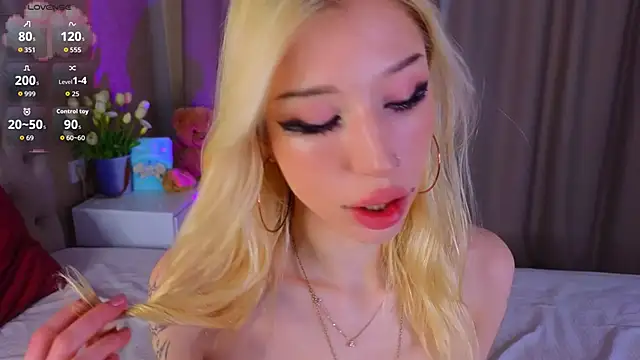 Snapshot of SallyCha chatting on 04/02/26, 06:55 SallyCha online show from 04/02/26, 06:55