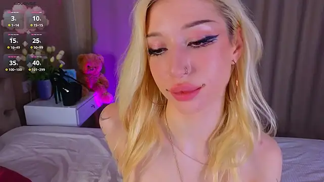 Snapshot of SallyCha chatting on 04/03/26, 06:22 SallyCha online show from 04/03/26, 06:22