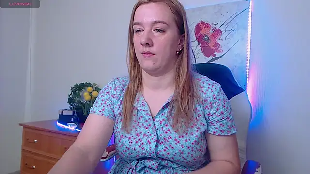 Snapshot of MarthaSimons chatting on 07/17/26, 04:08 MarthaSimons online show from 07/17/26, 04:08