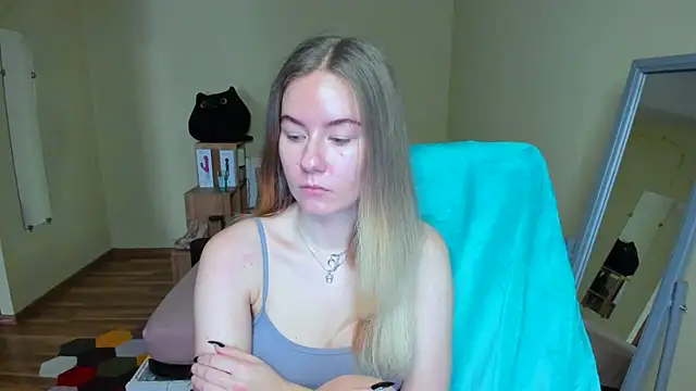 EmilyPaw online show from 02/26/25, 06:37