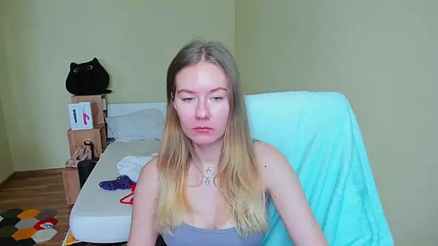 EmilyPaw online show from 03/21/25, 10:39