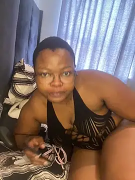 MidnightMuse666 online show from 02/10/26, 05:33