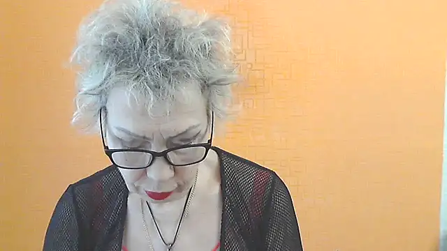 Snapshot of NessyJenixs chatting on 02/19/26, 08:32 NessyJenixs online show from 02/19/26, 08:32