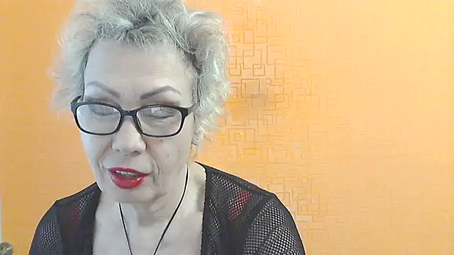 Snapshot of NessyJenixs chatting on 02/25/26, 08:24 NessyJenixs online show from 02/25/26, 08:24