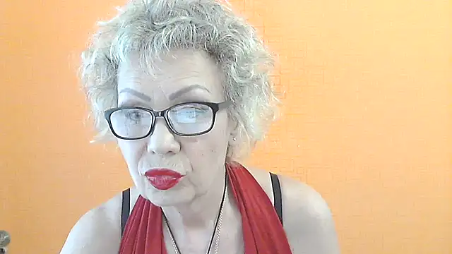 Snapshot of NessyJenixs chatting on 06/12/26, 12:59 NessyJenixs online show from 06/12/26, 12:59