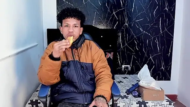 carlos alber12 online show from 10/31/25, 12:39