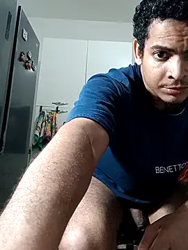 Snapshot of cingonduro chatting on 11/18/25, 09:41 cingonduro online show from 11/18/25, 09:41