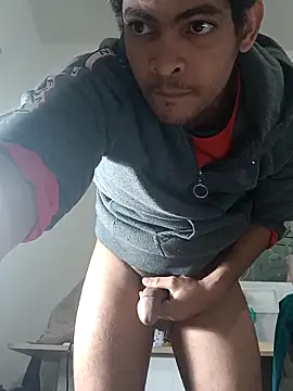 Snapshot of cingonduro chatting on 12/16/25, 06:46 cingonduro online show from 12/16/25, 06:46