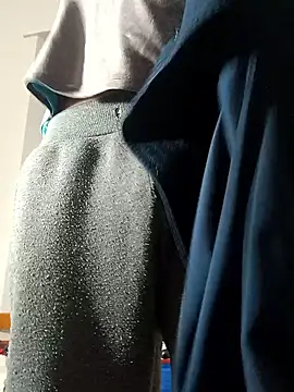 Snapshot of cingonduro chatting on 01/18/26, 06:55 cingonduro online show from 01/18/26, 06:55