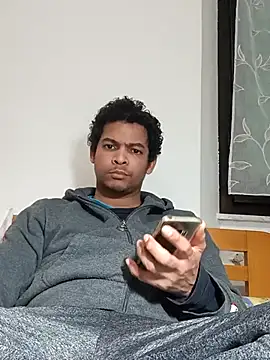 Snapshot of cingonduro chatting on 02/14/26, 05:53 cingonduro online show from 02/14/26, 05:53