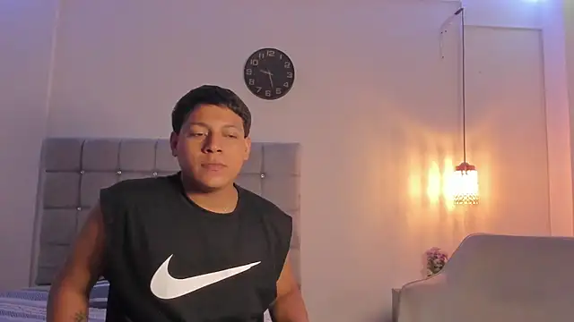 Snapshot of Tylerdrdn chatting on 10/26/25, 06:41 Tylerdrdn online show from 10/26/25, 06:41