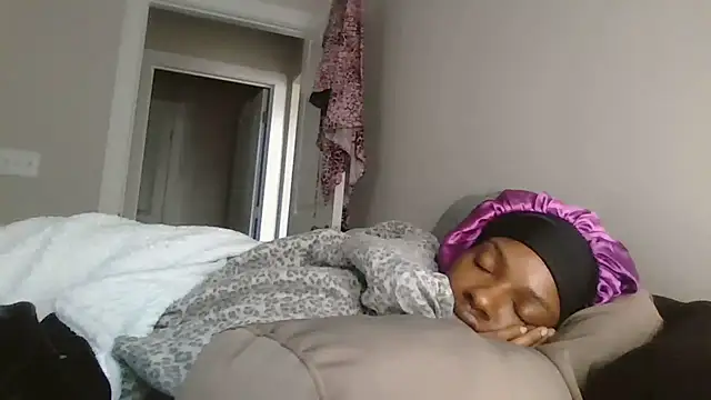 theprettysoles online show from 07/29/26, 01:20