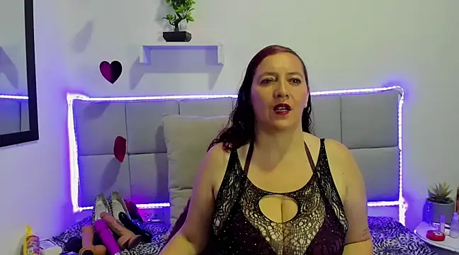 Snapshot of Madisson_Housse chatting on 02/27/25, 10:31 Madisson Housse online show from 02/27/25, 10:31