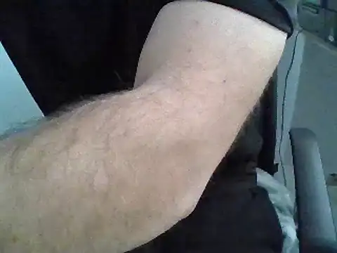 Snapshot of hengst2312 chatting on 01/20/25, 11:24 hengst2312 online show from 01/20/25, 11:24