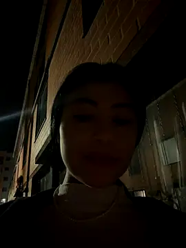 Snapshot of fiorella_paris chatting on 11/20/25, 04:45 fiorella paris online show from 11/20/25, 04:45