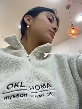 fiorella paris online show from 02/14/26, 02:36