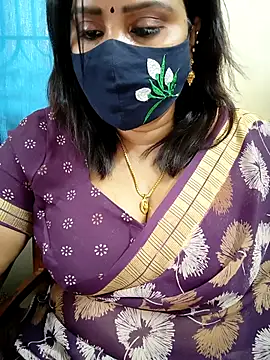 Queenflowerr online show from 02/23/26, 05:49