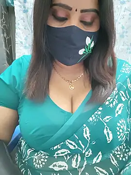 Queenflowerr online show from 06/19/26, 02:21