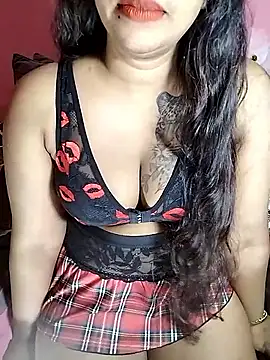 Snapshot of Sexy-Monikaa chatting on 05/19/26, 08:26 Sexy-Monikaa online show from 05/19/26, 08:26