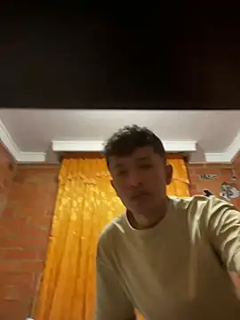 Snapshot of sebaxx8_ chatting on 02/07/25, 05:41 sebaxx8 online show from 02/07/25, 05:41