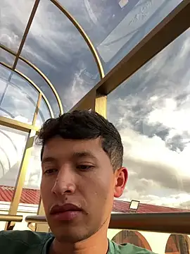 Snapshot of sebaxx8_ chatting on 02/25/25, 09:35 sebaxx8 online show from 02/25/25, 09:35