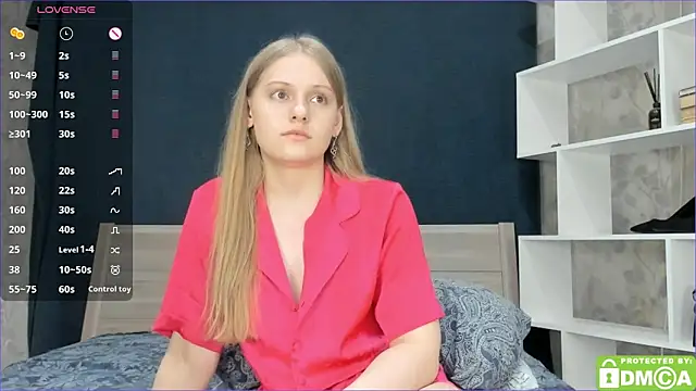 Snapshot of onelovelyalice chatting on 03/11/25, 09:15 onelovelyalice online show from 03/11/25, 09:15