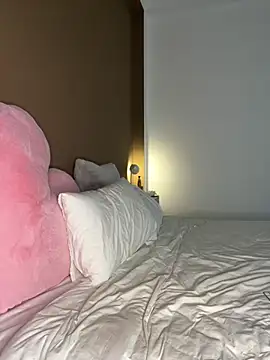 Snapshot of veronikawithDDDs chatting on 03/06/25, 01:37 veronikawithDDDs online show from 03/06/25, 01:37