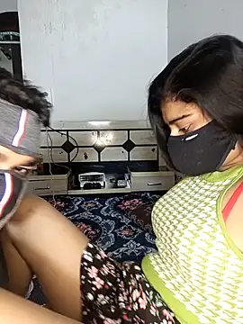 Love-N online show from 12/18/25, 10:49