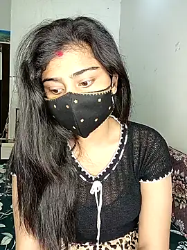 Snapshot of Love-N chatting on 02/10/26, 12:37 Love-N online show from 02/10/26, 12:37