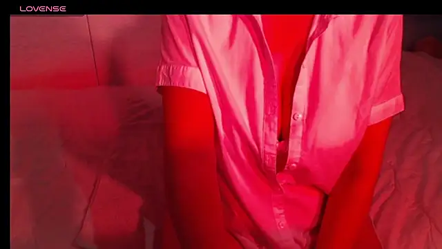 sweetchani666 online show from 05/12/26, 08:00
