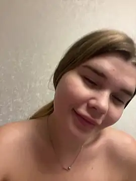 ella zzz online show from 10/25/25, 04:02