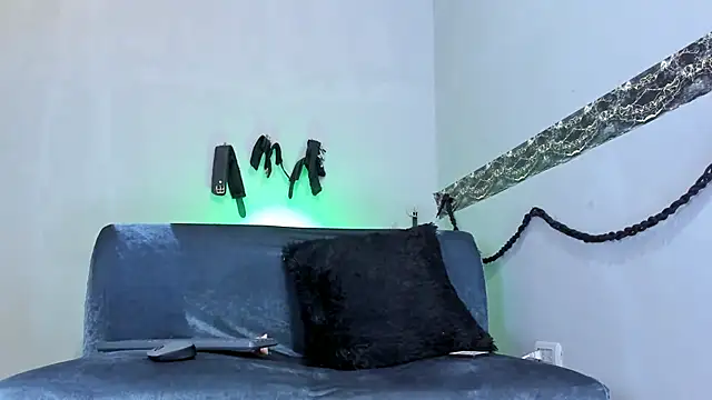 Snapshot of KaramStone chatting on 02/19/25, 09:36 KaramStone online show from 02/19/25, 09:36