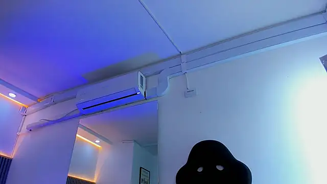 bonnieAn online show from 03/22/25, 02:58