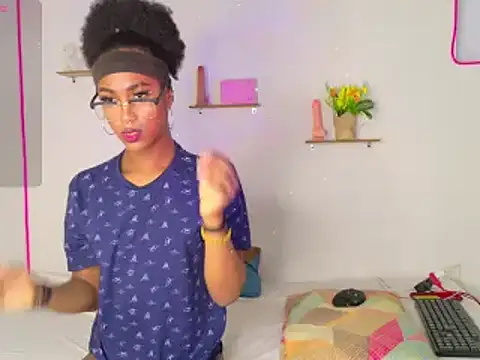 Snapshot of nahomy_james25 chatting on 01/23/25, 11:58 nahomy james25 online show from 01/23/25, 11:58