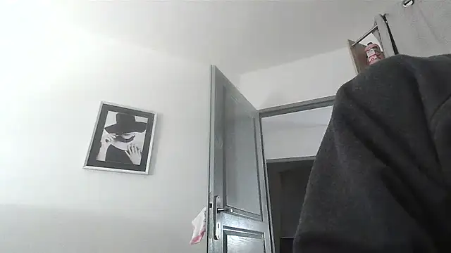 Snapshot of serena__vedette chatting on 10/30/25, 01:34 serena vedette online show from 10/30/25, 01:34