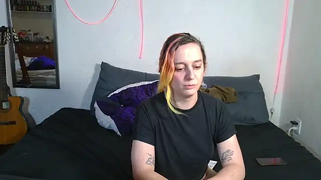 Evelan420 online show from 10/17/25, 10:23