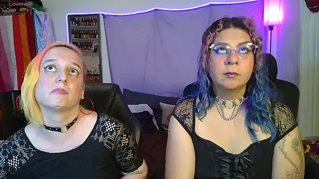 Snapshot of Evelan420 chatting on 06/15/26, 08:22 Evelan420 online show from 06/15/26, 08:22