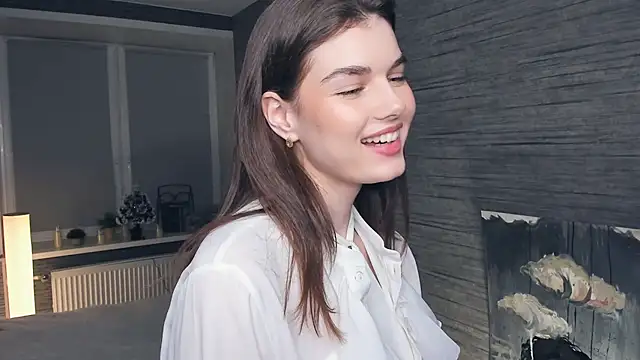 Snapshot of FloraDobb chatting on 02/02/25, 10:06 FloraDobb online show from 02/02/25, 10:06