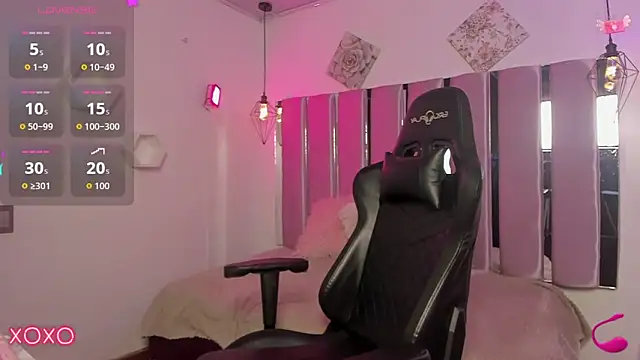 Snapshot of Belinda_Braund chatting on 09/19/25, 03:41 Belinda Braund online show from 09/19/25, 03:41