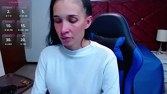 Snapshot of victoria_adams07 chatting on 11/05/25, 07:47 victoria adams07 online show from 11/05/25, 07:47