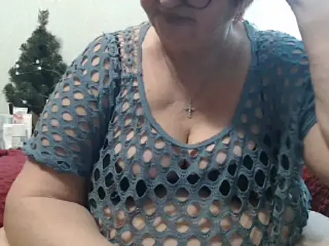 Snapshot of DeniseeRosea chatting on 03/06/25, 02:19 DeniseeRosea online show from 03/06/25, 02:19