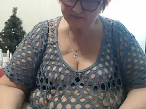 Snapshot of DeniseeRosea chatting on 03/06/25, 07:43 DeniseeRosea online show from 03/06/25, 07:43