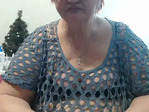 Snapshot of DeniseeRosea chatting on 03/06/25, 11:31 DeniseeRosea online show from 03/06/25, 11:31