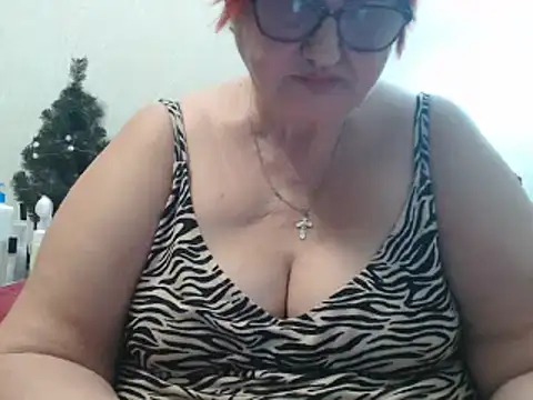 Snapshot of DeniseeRosea chatting on 03/16/25, 05:39 DeniseeRosea online show from 03/16/25, 05:39