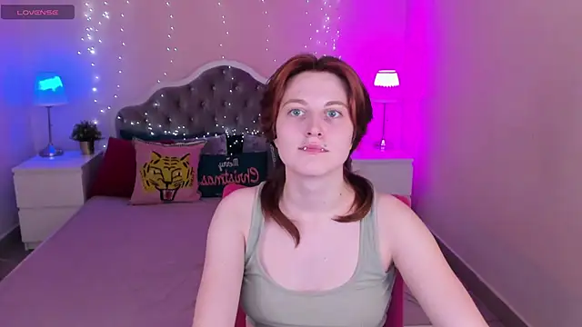 Snapshot of Jiffyyo chatting on 02/02/25, 10:02 Jiffyyo online show from 02/02/25, 10:02